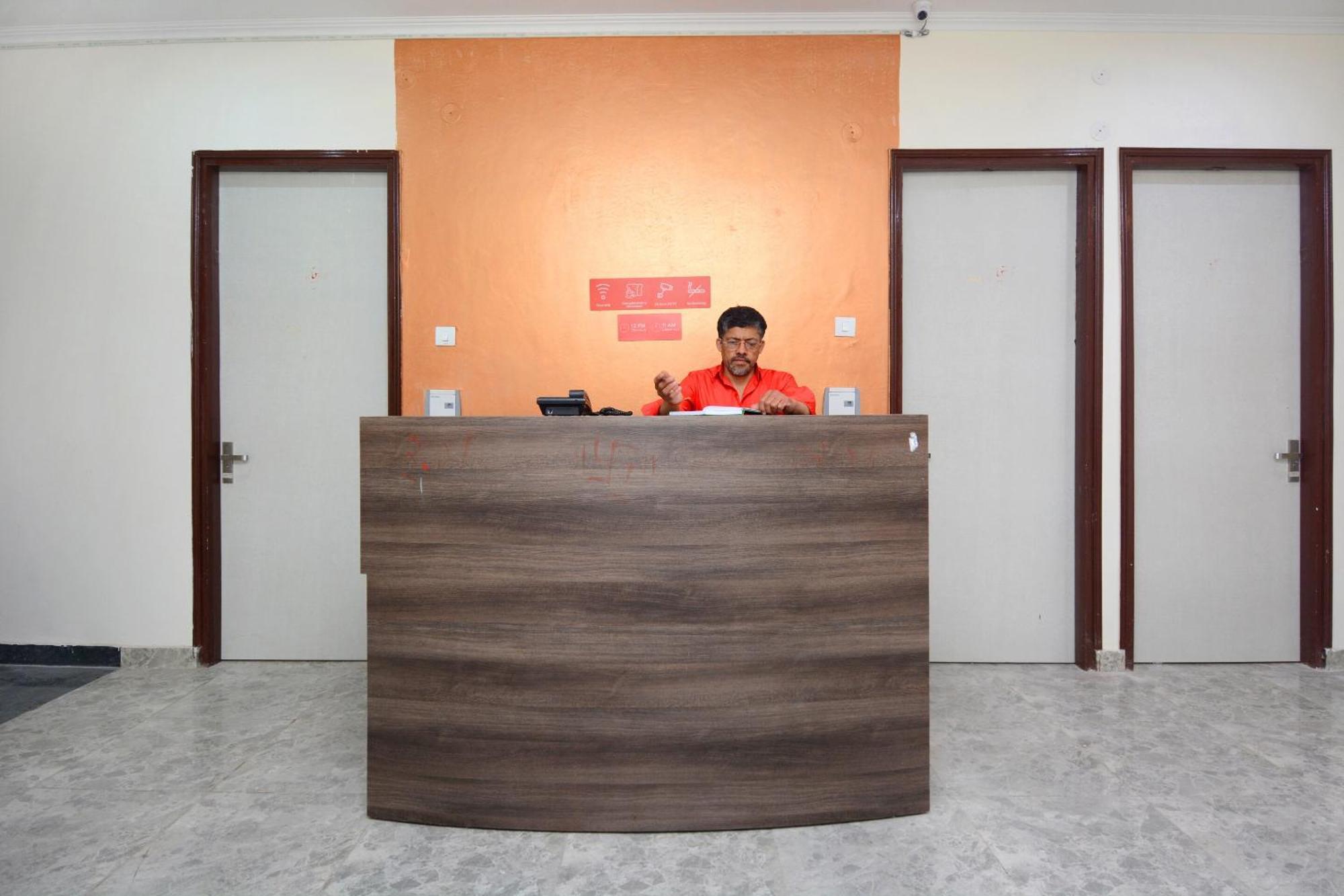 Oyo 29619 Hotel Spring Zirakpur Exterior photo